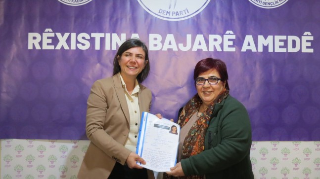 DEM Parti’nin Diyarbakır Belediyesi Eş Başkan adayı Serra Bucak oldu