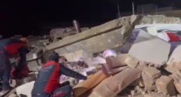 Şanlıurfa’da orta hasarlı bina çöktü: 2 Ölü 8 yaralı
