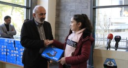 DTSO Kürtçe ders seçen öğrencilere tablet hediye ediyor