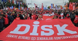 1 Mayıs için Taksim’e yürüyecek binler Saraçhane’de