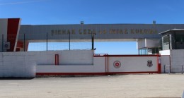 Cezaevinde Kürtçe konuşma ve sarılmaya yasak