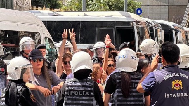 Cumartesi Annelerine polis müdahalesi: 47 gözaltı