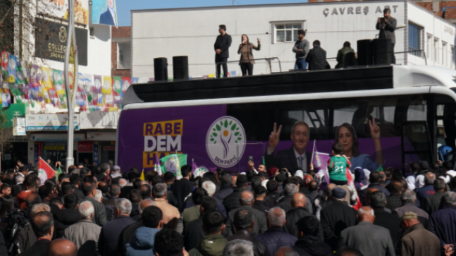 DEM Parti Eş Genel Başkanı Tülay Hatimoğulları Diyarbakır’a geldi