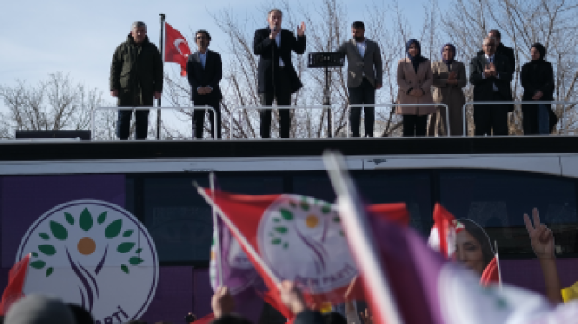 DEM Parti Eş Başkanı Bakırhan Hınıs’ta: Kürt sorunu idam sehpalarıyla çözülmedi, çözülmeyecek