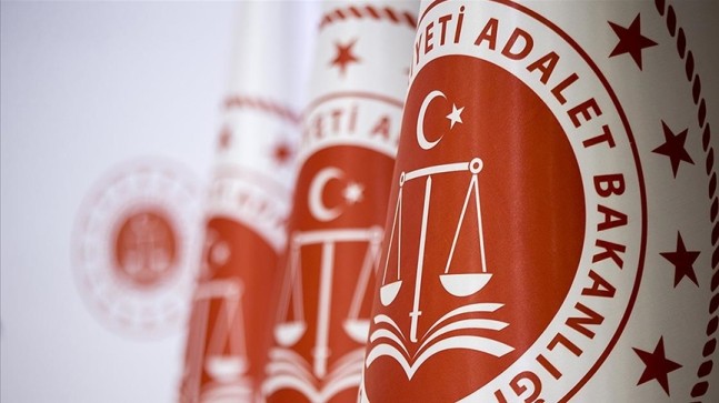 4 bin 350 hakim ve savcının görev yeri değişti