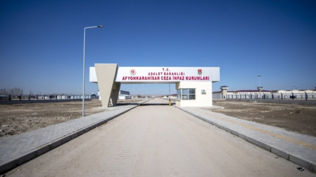 Hasta mahpus Selman Esmer’e Newroz kartı gerekçesiyle 10 ay hapis cezası