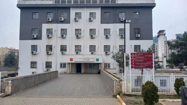 Diyarbakır Çocuk Hastanesine deprem incelemesi