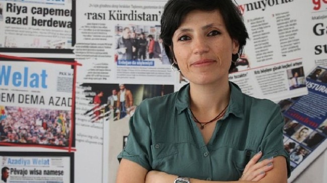 Gazeteci Dicle Müftüoğlu tahliye edildi