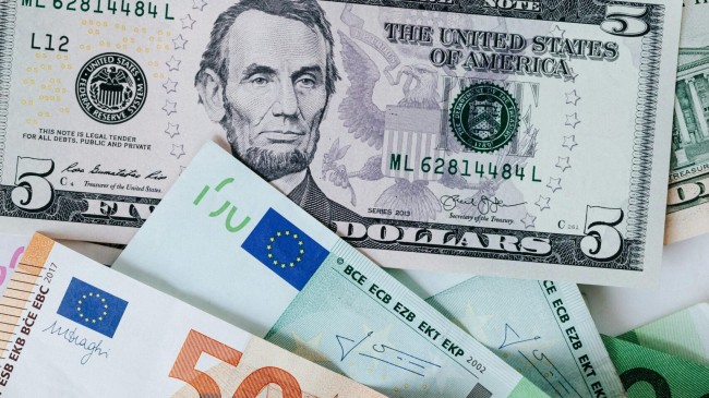 Dolar 31,38’e yükselerek rekor kırdı, Euro ilk kez 34’ü aştı
