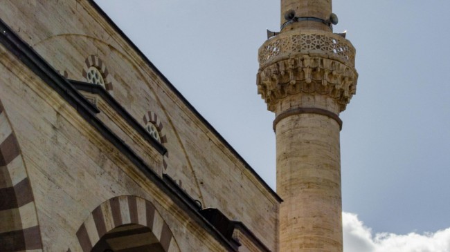 Cami hoparlörlerinden AKP anonsu yapıldı