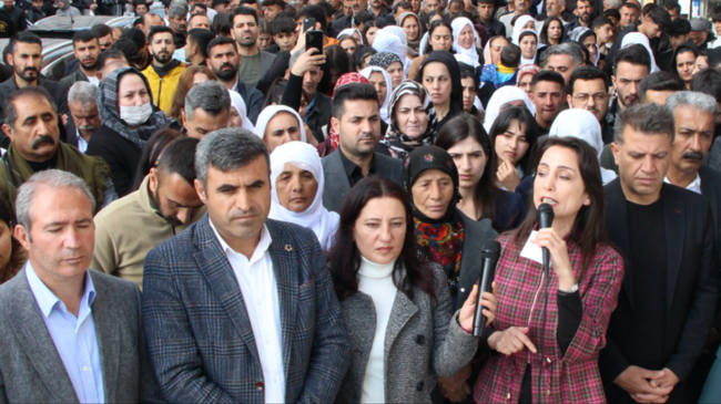 Hatimoğulları: Şırnak’ta şu an mazbatayı alan belediye başkanı meşru değildir