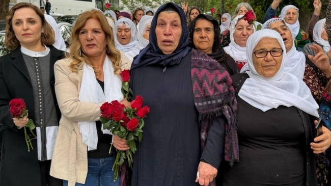Barış Anneleri’nden Emine Şenyaşar’a ziyaret: Şenyaşar hepimizin adalet çığlığıdır