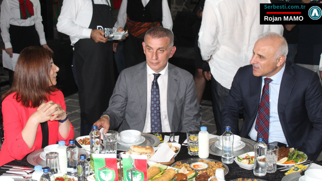 Diyarbakır protokolünde buzlar eridi