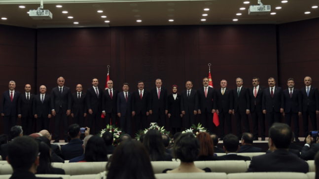 Cumhurbaşkanı Erdoğan yeni kabineyi açıkladı